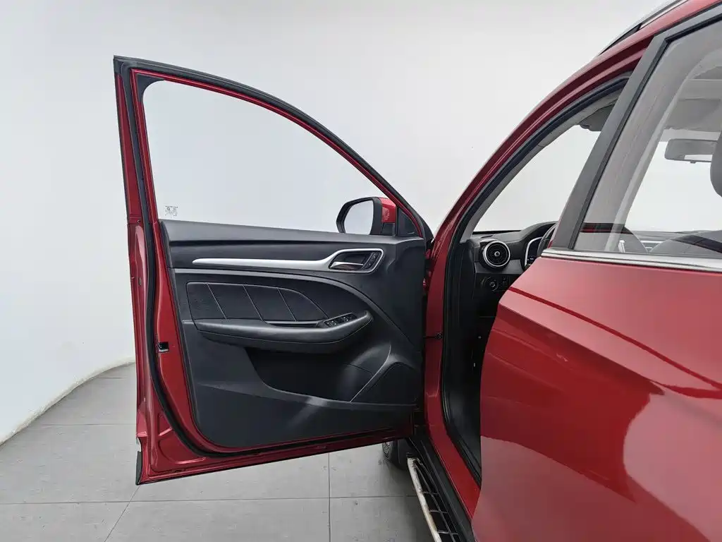 MG ZS — миниатюра 8