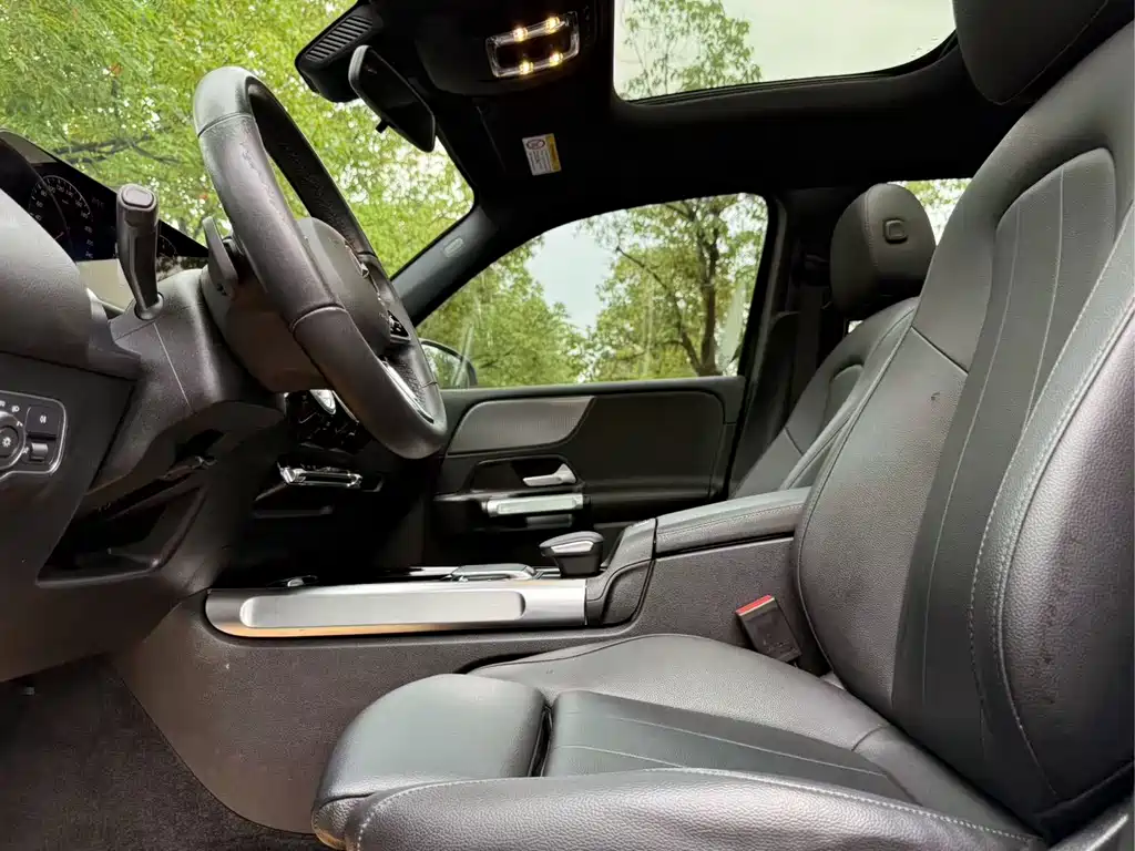 Mercedes-Benz GLB 2023 GLB 220