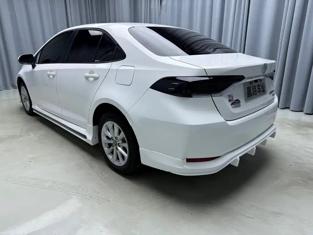 Toyota Corolla — миниатюра 6