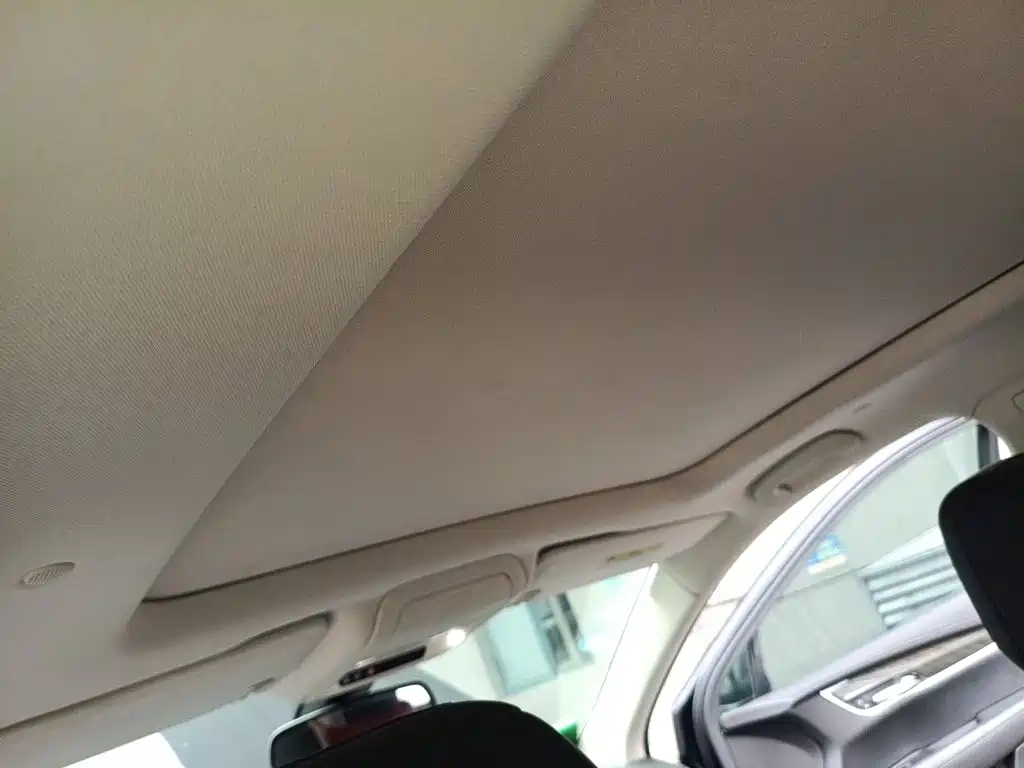 Cadillac XT5 — миниатюра 14