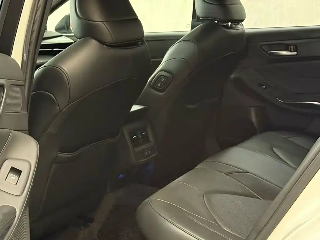Toyota Avalon — миниатюра 17