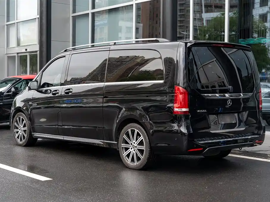 Mercedes-Benz V-Class V 2022 V 260 L Luxury