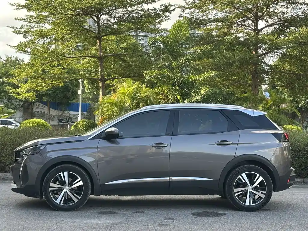 Peugeot 4008 — миниатюра 3