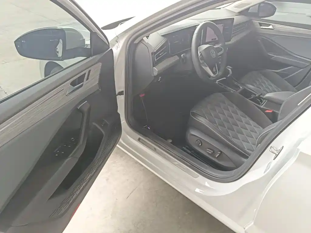 Volkswagen Sagitar — миниатюра 16