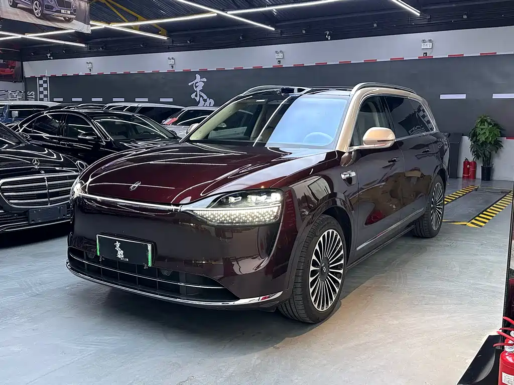 AITO ASK THE WORLD M9