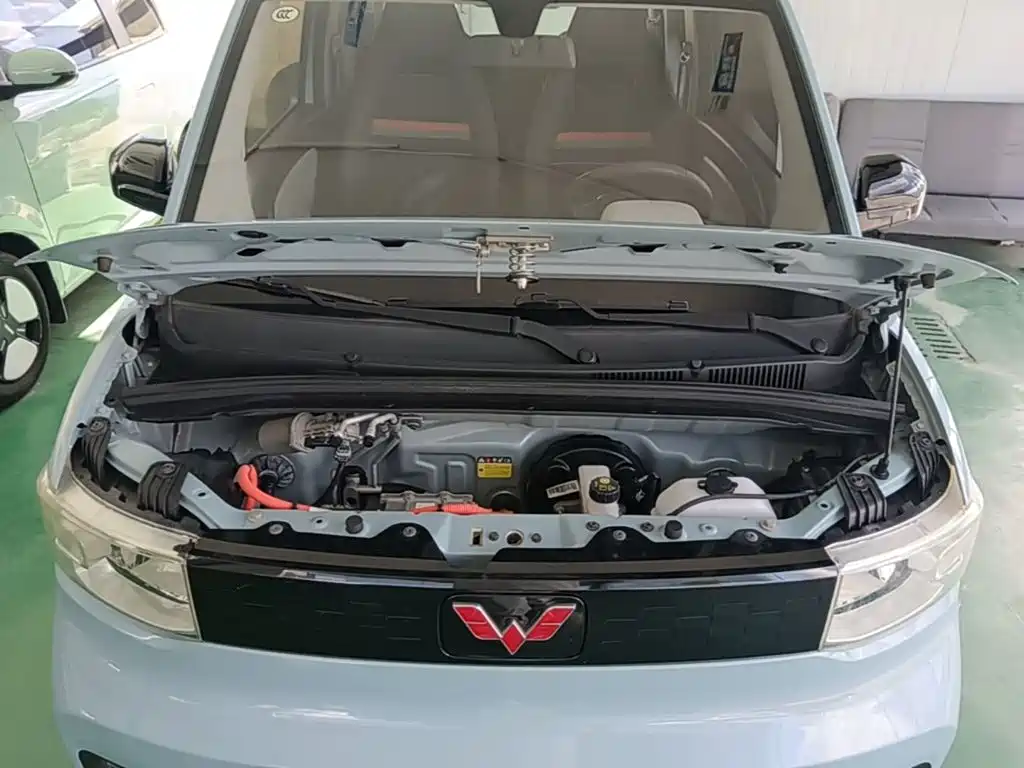 Wuling MINIEV — миниатюра 20