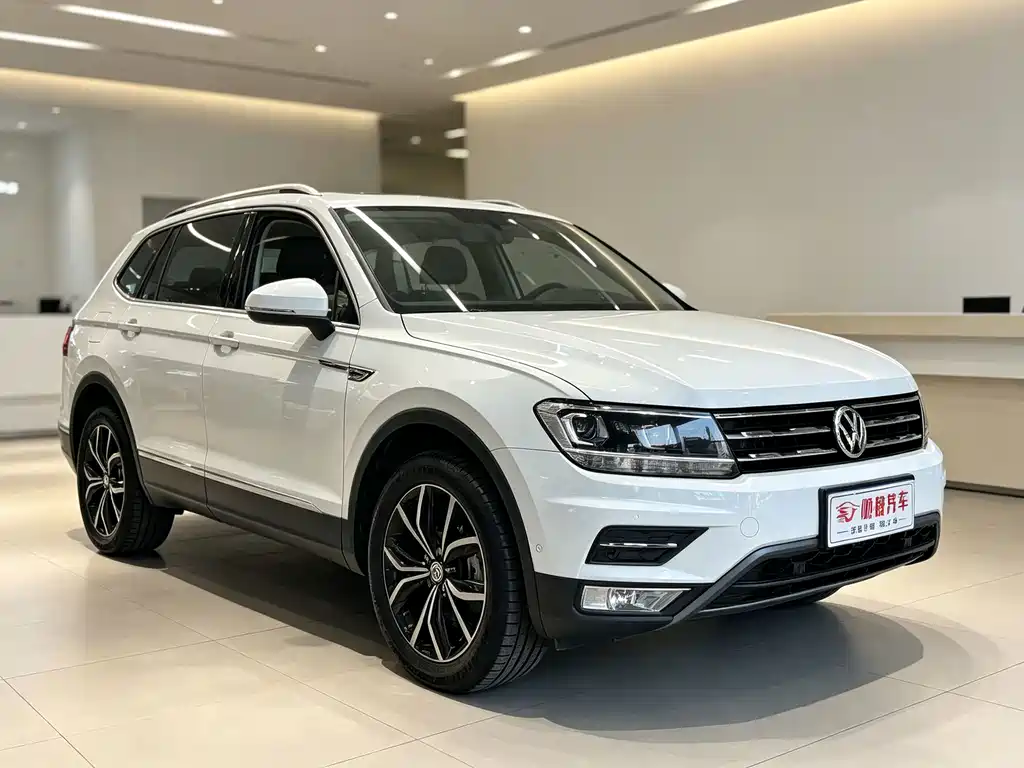 Volkswagen Tiguan L — миниатюра 3