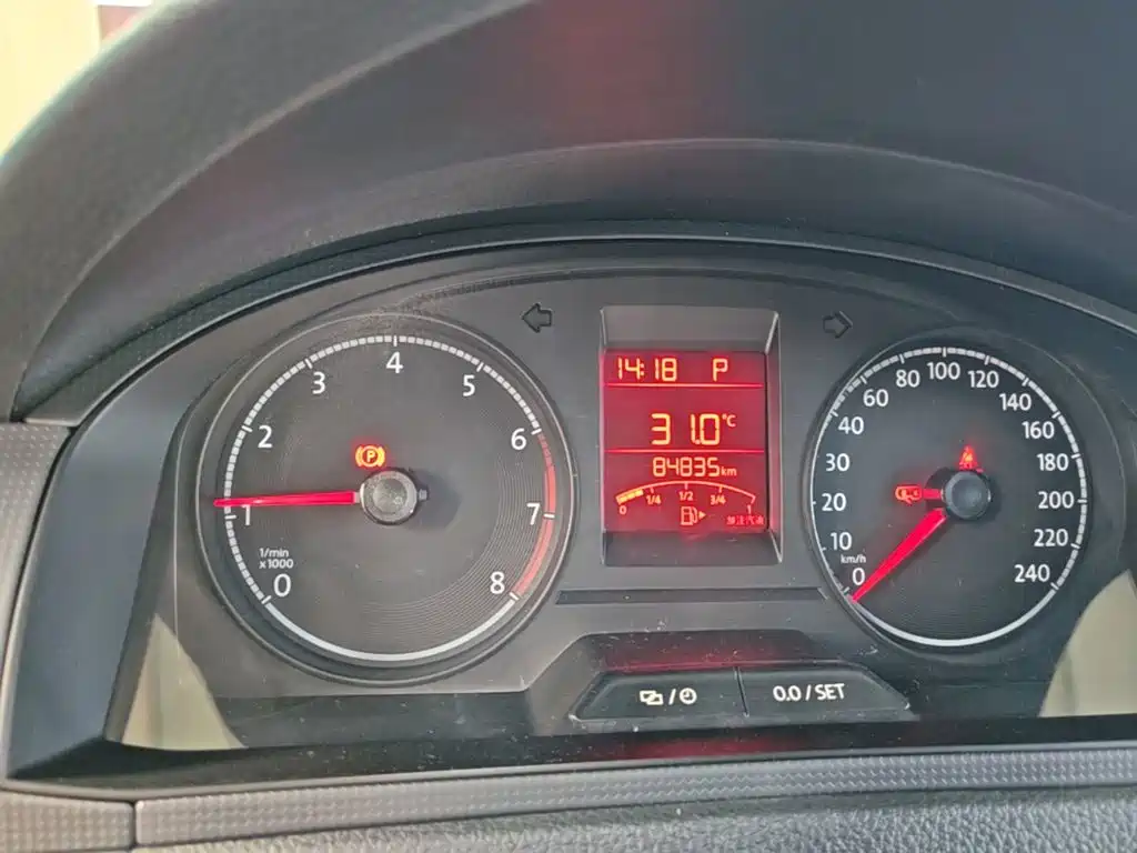 Volkswagen Santana — миниатюра 12