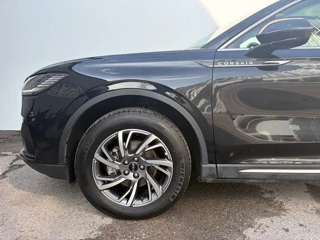 Lincoln Corsair — миниатюра 15