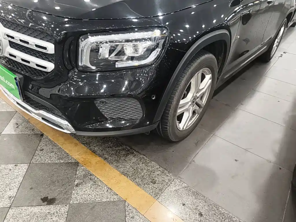 Mercedes-Benz GLB — миниатюра 24