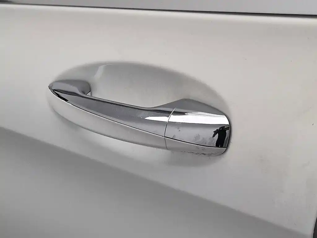 Mercedes-Benz C-Class — миниатюра 18