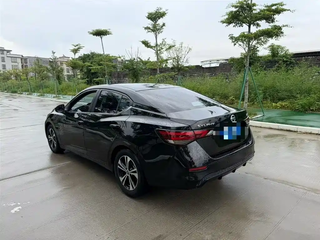 Nissan Sylphy 2021 1.6L XL CVT Enjoy
