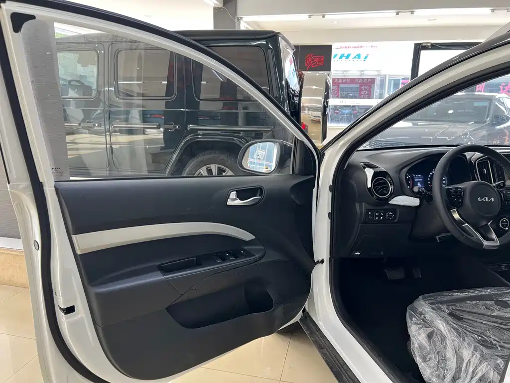 Kia KX1 — миниатюра 13