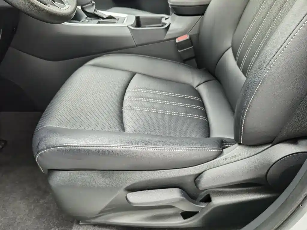 Toyota RAV4 — миниатюра 20