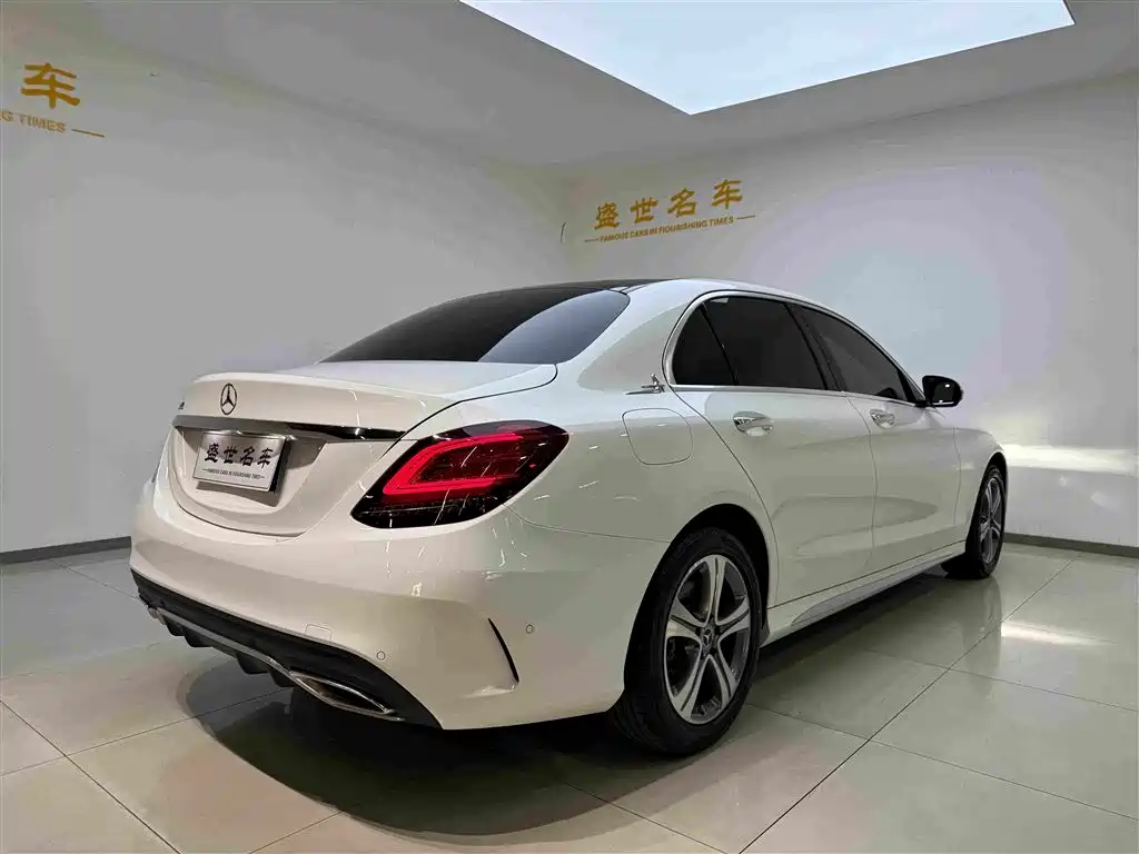 Mercedes-Benz C-Class — миниатюра 18