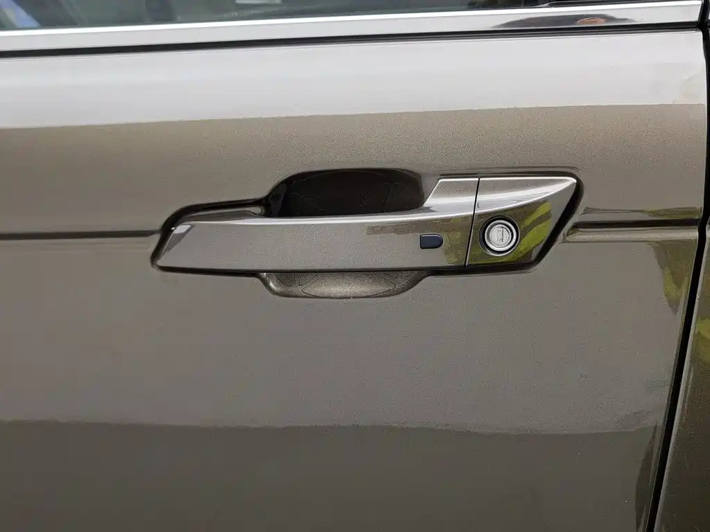 Changan CS95 — миниатюра 18