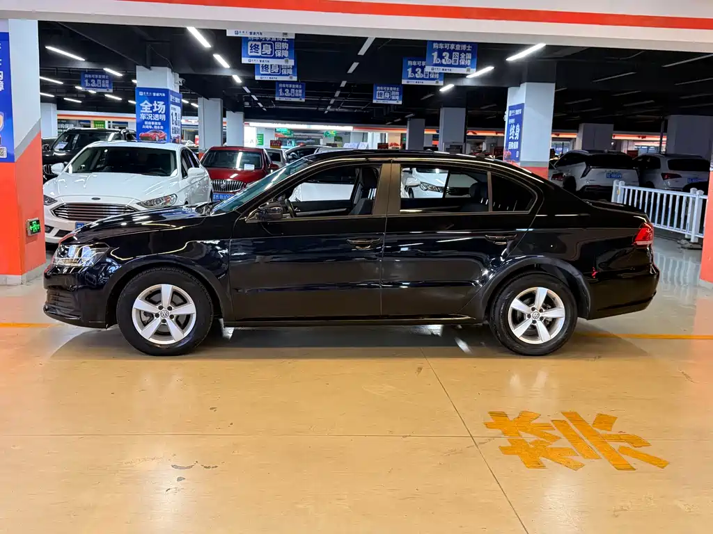 Volkswagen Lavida — миниатюра 3