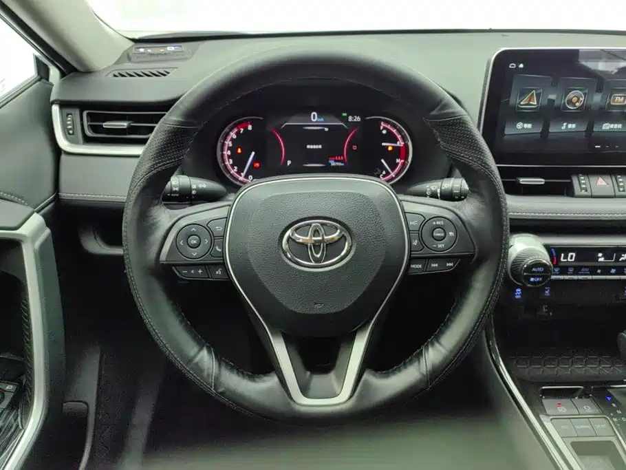 Toyota RAV4 — миниатюра 15
