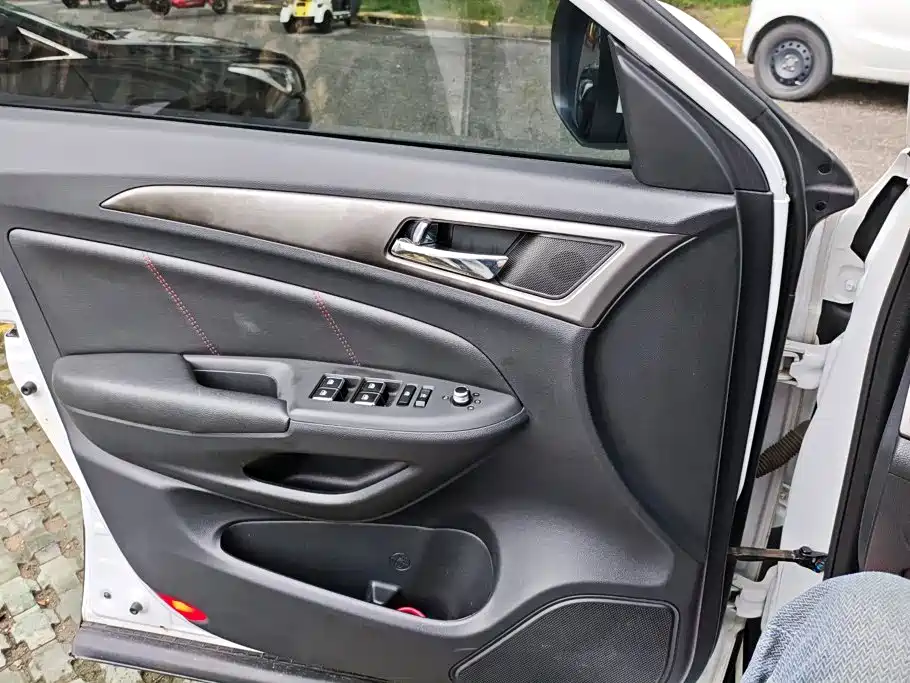 Changan CS75 — миниатюра 7