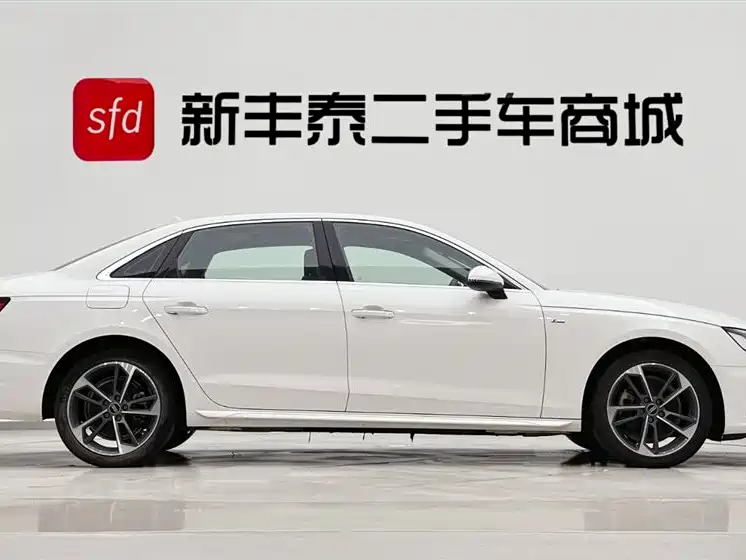 Audi A4L 2023 40 TFSI Fashion