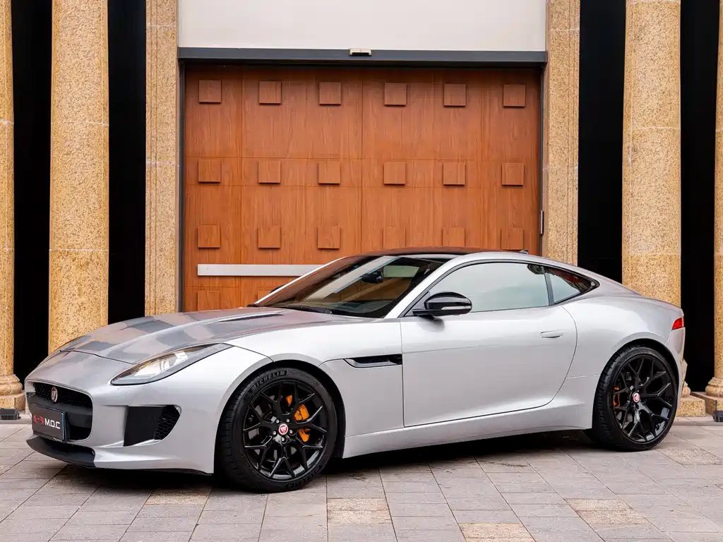 Jaguar F-TYPE 2015