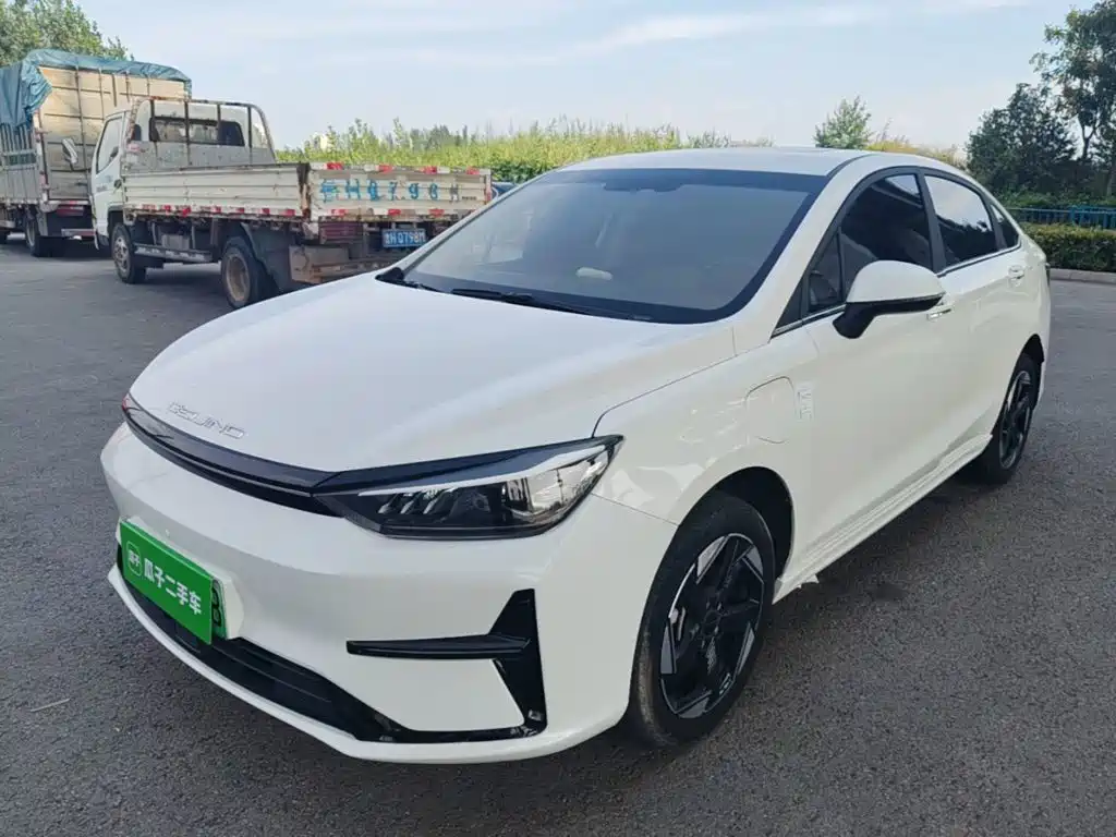 BAIC EU5 Plus — миниатюра 2