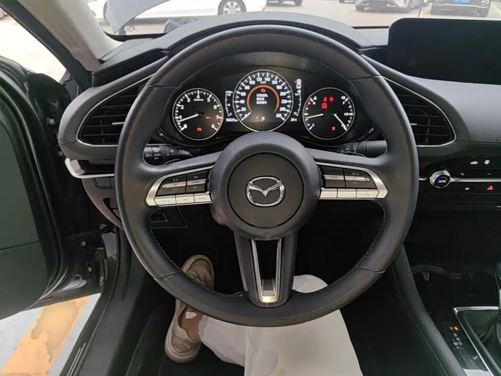 Mazda 3 Axela — миниатюра 11