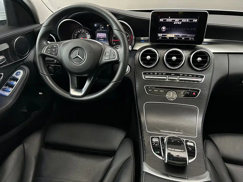 Mercedes-Benz C-Class — миниатюра 24