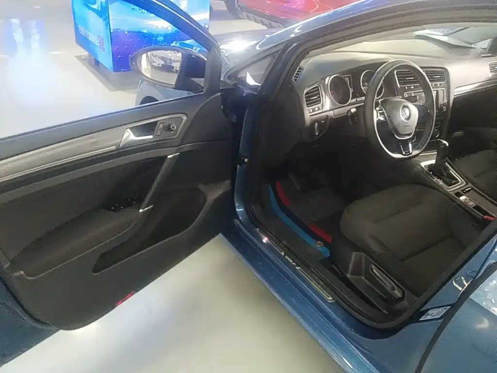Volkswagen Golf — миниатюра 16