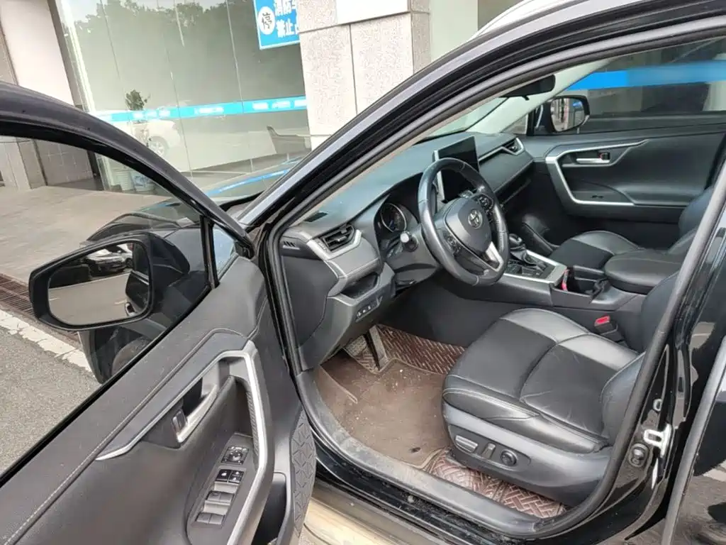 Toyota Wildlander — миниатюра 16