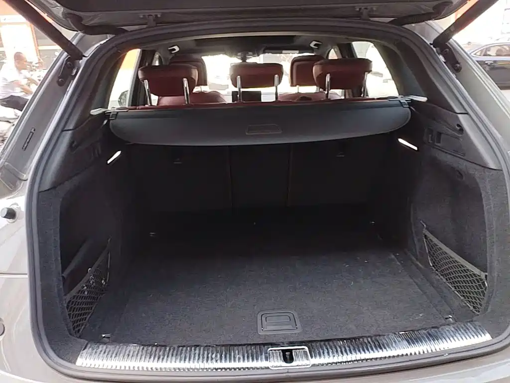 Audi Q5L — миниатюра 19