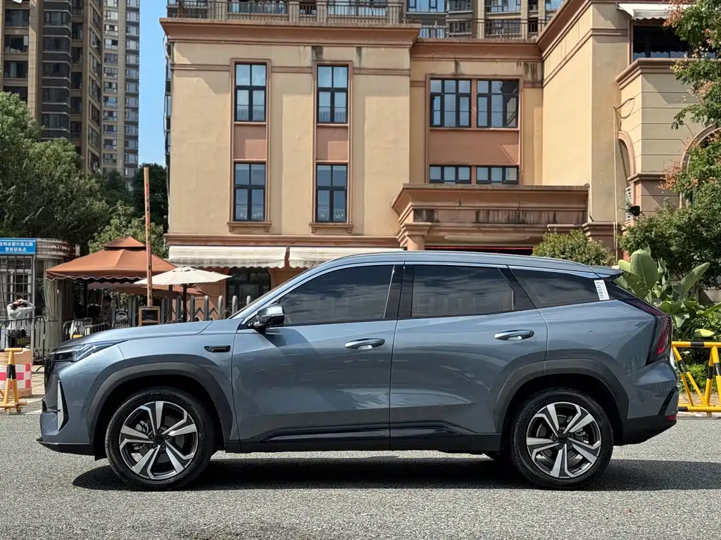 Geely Boyue L — миниатюра 4