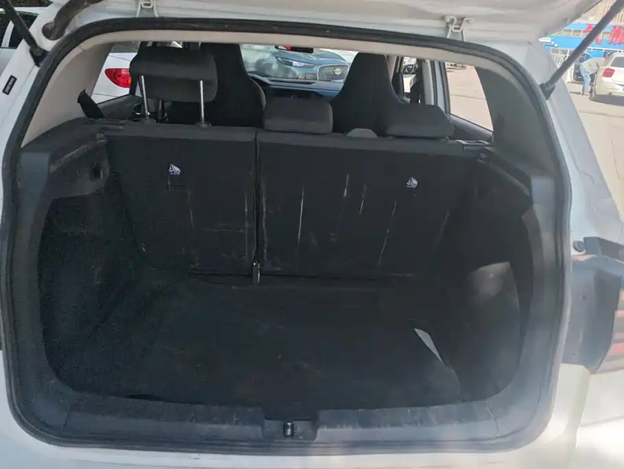 Volkswagen T-Cross — миниатюра 4