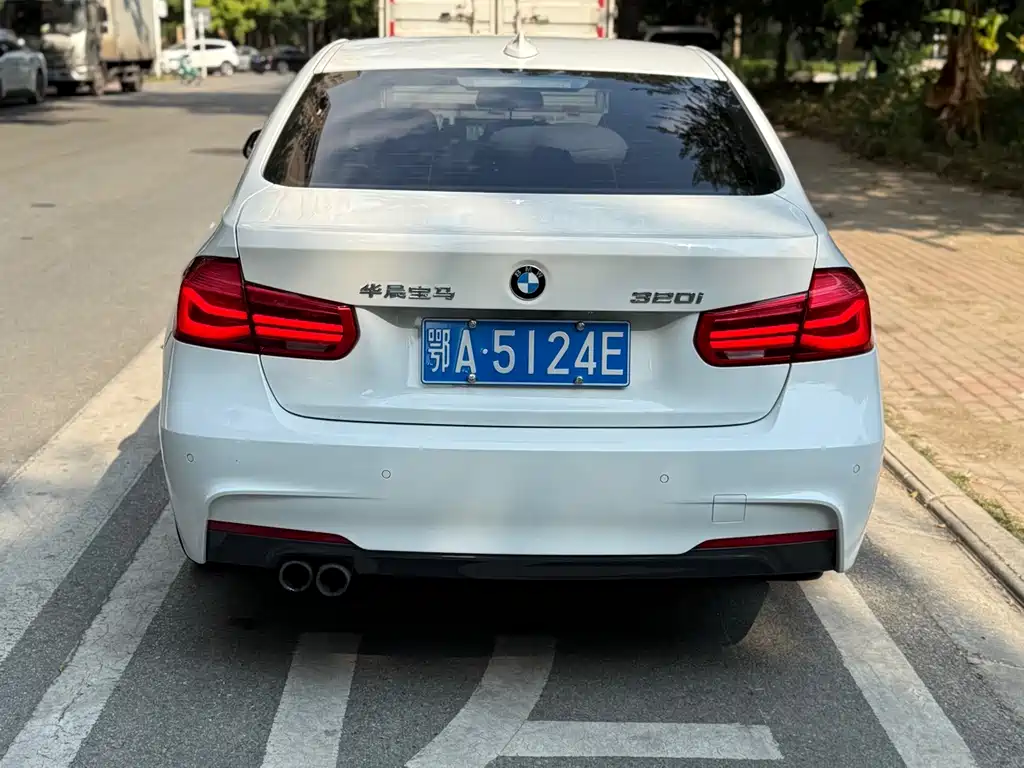 BMW 3 Series — миниатюра 9