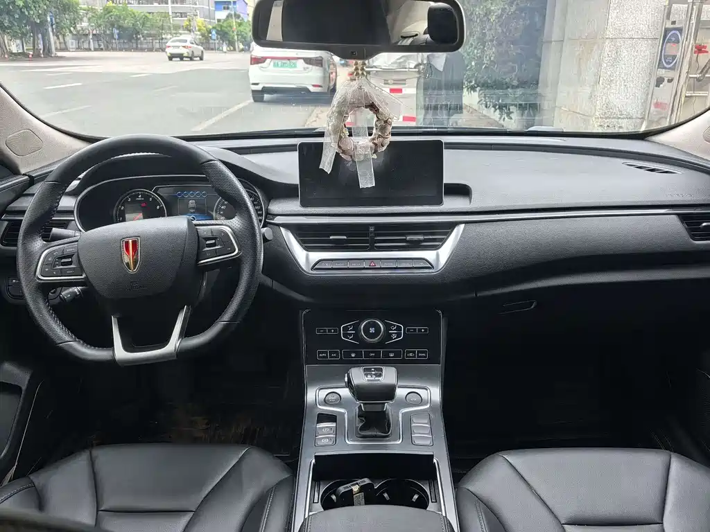 Hongqi H5 2020 1.8T AT