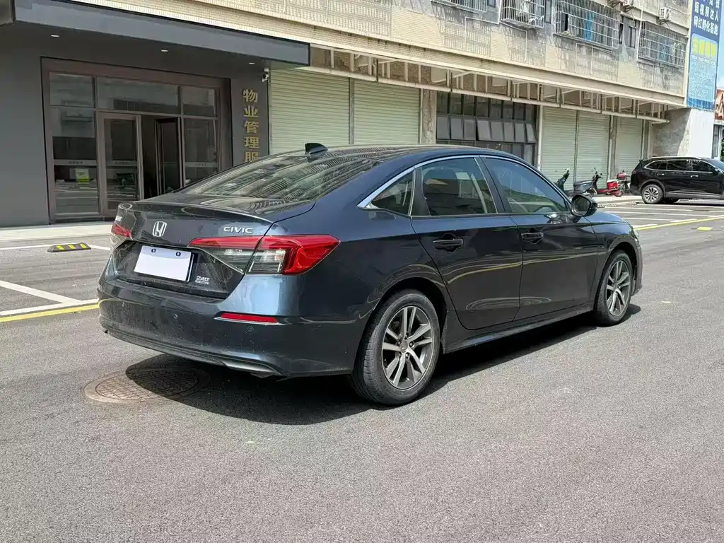 Honda Civic — миниатюра 9