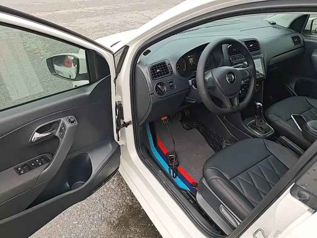 Volkswagen Polo — миниатюра 16