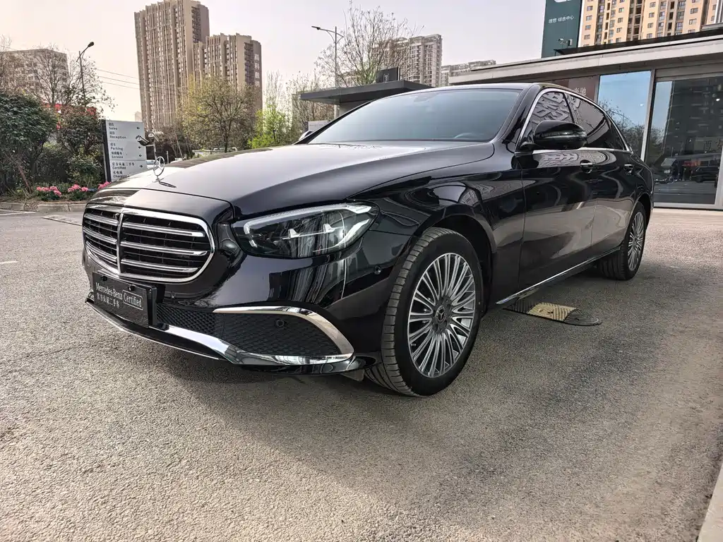 Mercedes-Benz E-Class 2023