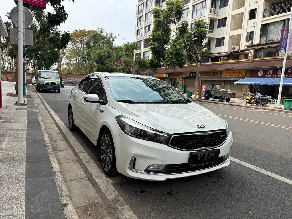 Kia K3 2016