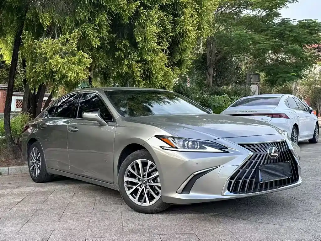 Lexus ES — миниатюра 3