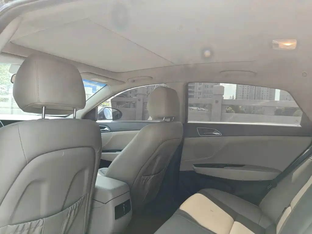 Hyundai Mistra — миниатюра 13