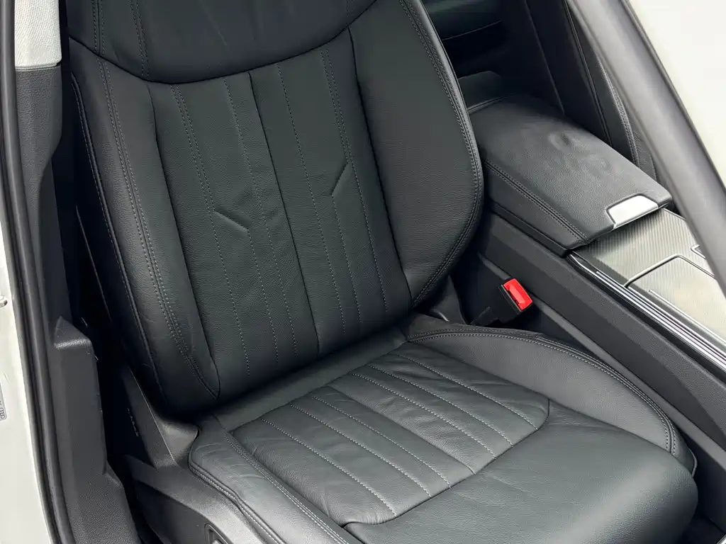 Audi A6L — миниатюра 16