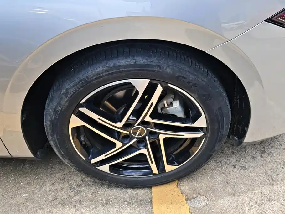 Roewe D7 — миниатюра 6