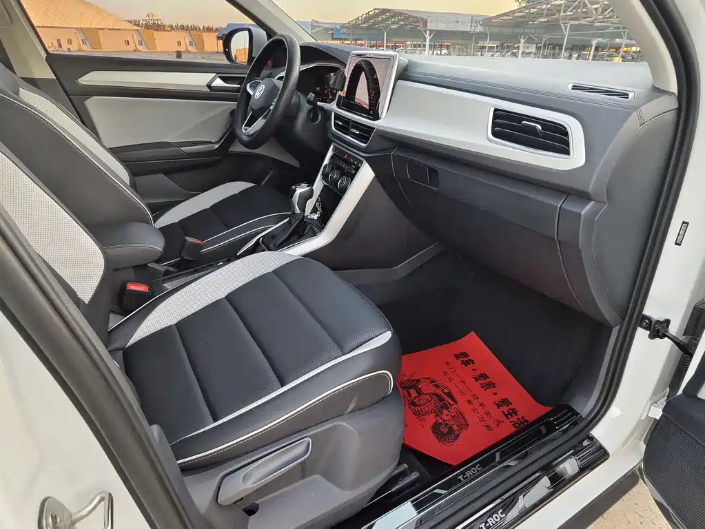 Volkswagen T-Roc — миниатюра 20