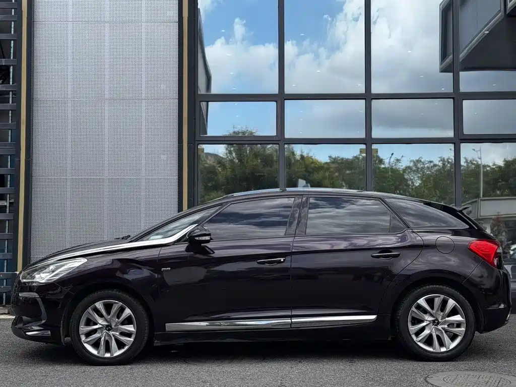 DS DS 5 — миниатюра 2