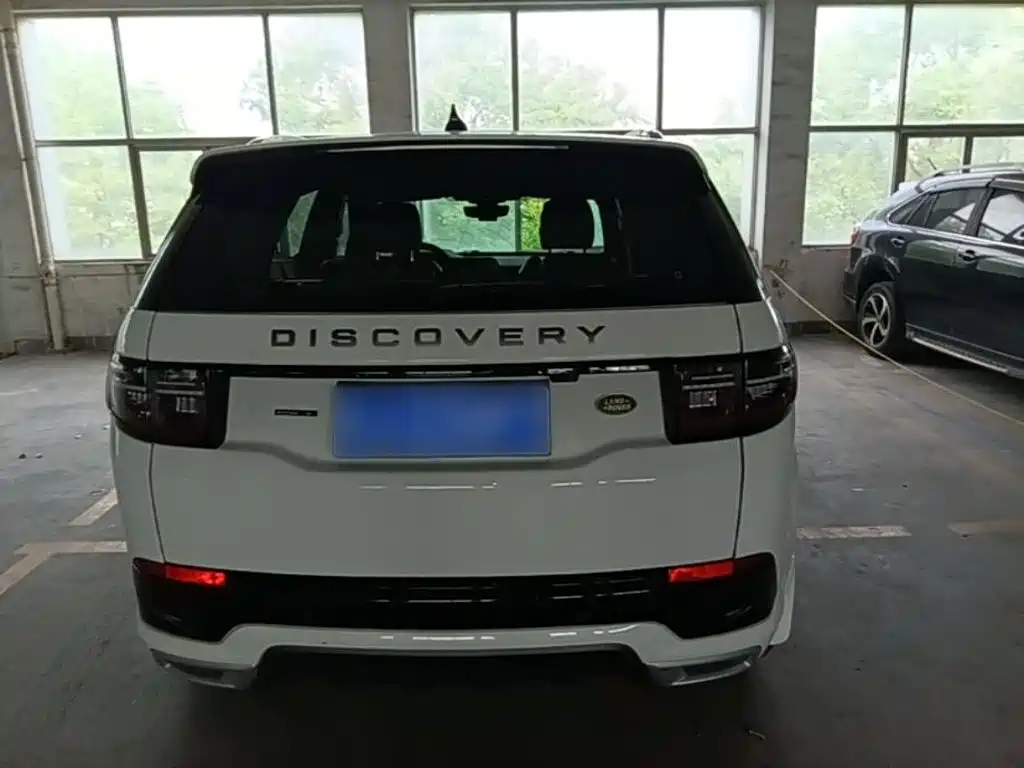 Land Rover Discovery Sport — миниатюра 6