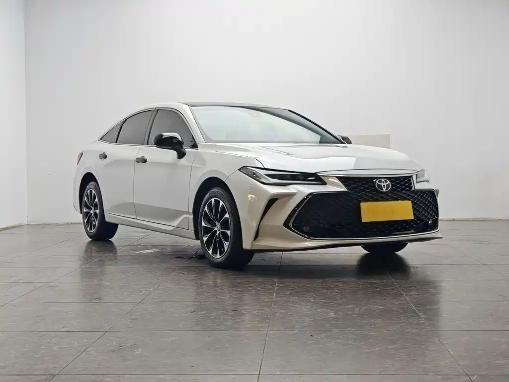 Toyota Avalon 2.5L Luxury Edition, фото 2