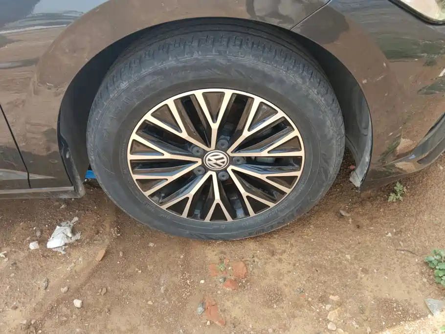 Volkswagen Sagitar — миниатюра 6