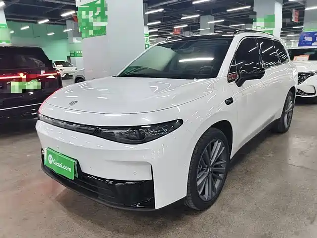 2025 Leapmotor C16