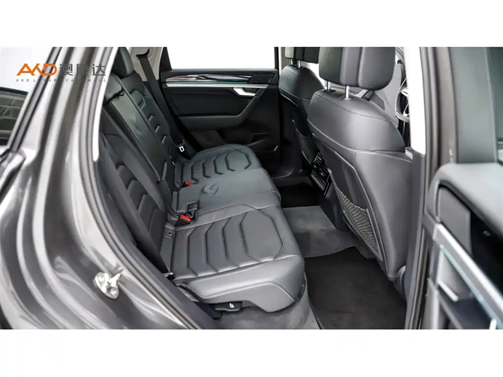 Volkswagen Touareg 2021 3.0TSI Sport
